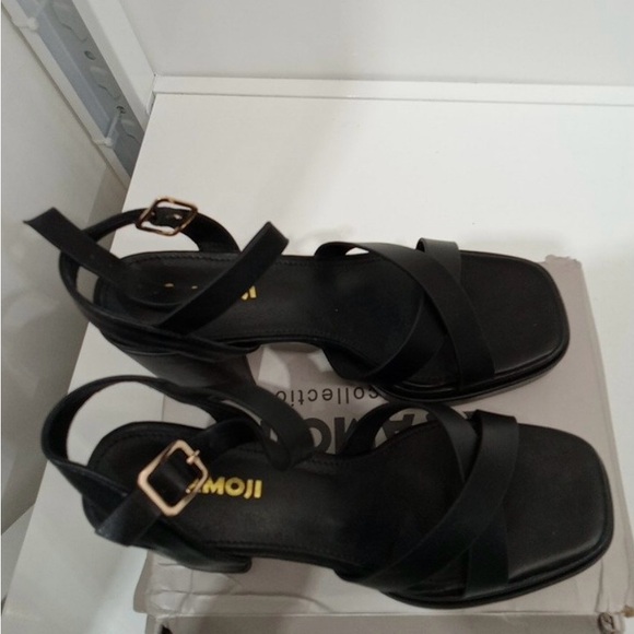 Amoji Women's Platform Heeled Sandals with 1.4 inch Platform &4.3 Inch Heel - Picture 8 of 10